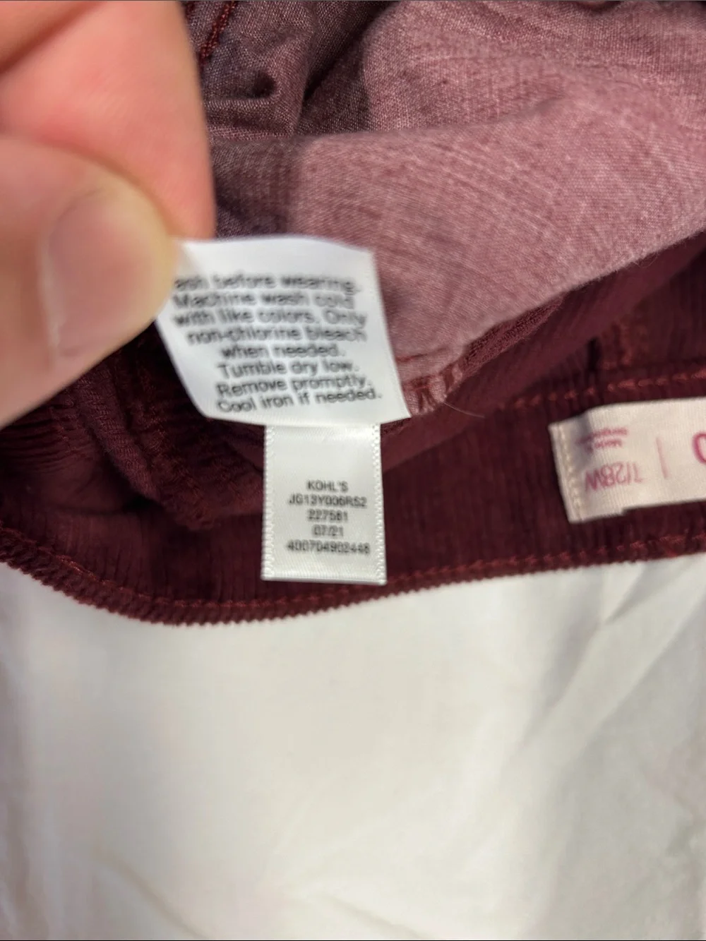 SO Corduroy Mini Skirt Burgundy Zip Front Ring Pull Sz 7 / 28W
